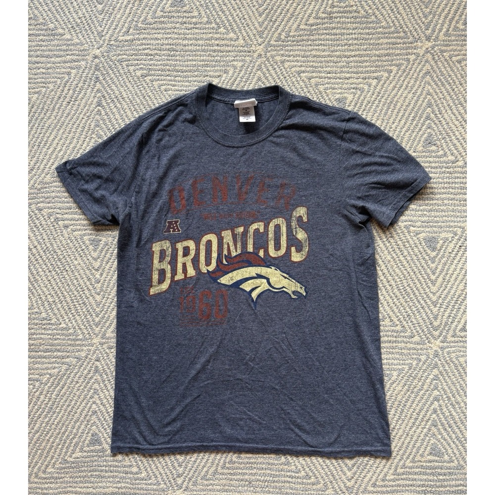 NFL Team Apparel Denver Broncos Retro Style Logo T-Shirt - Blue - Medium‎